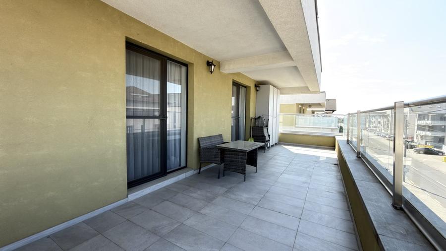 Apartament cu 3 camere decomandat, mobilat în Dumbrăvița