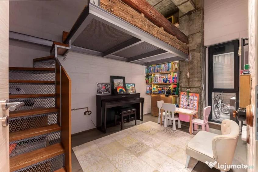 Apartament cu 4 camere decomandat în Dacia