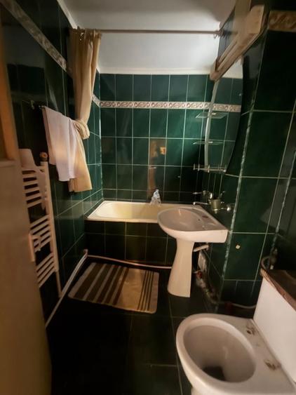 Apartament cu 2 camere decomandat în Obor