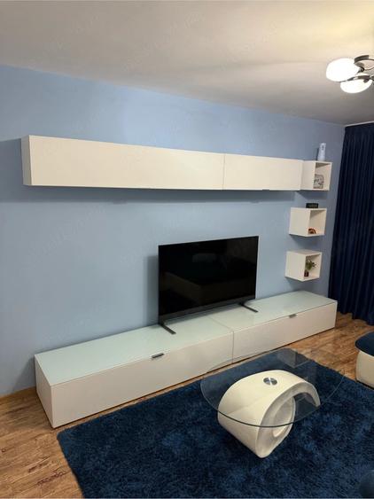 Apartament cu 2 camere decomandat în Torontalului