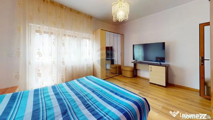 Casă cu 7 camere cu Teren 286 Mp în Platoul Izvor