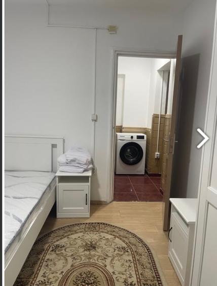 Apartament cu 3 camere decomandat, mobilat în Drumul Taberei