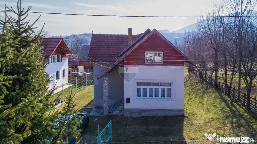 Casă cu 6 camere cu Teren 1915 Mp în Bran