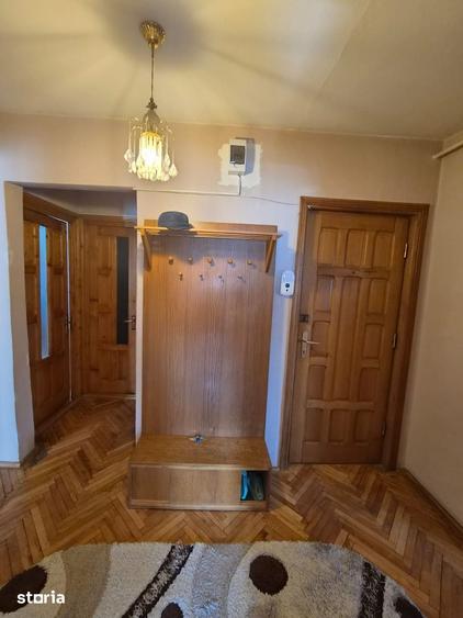 Apartament cu 3 camere decomandat în Bistrița Lac
