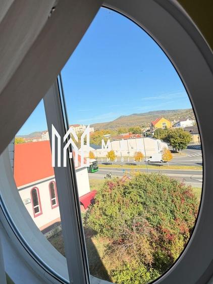 Apartament cu 2 camere decomandat, mobilat în Central