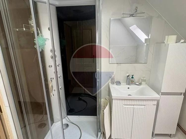 Casă cu 4 camere cu Teren 1123 Mp în Breb