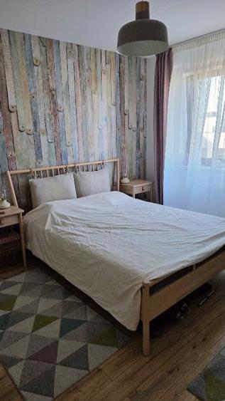 Apartament cu 4 camere decomandat, mobilat în Tineretului