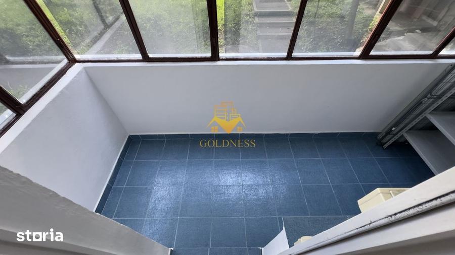 Apartament cu 3 camere, mobilat în Central