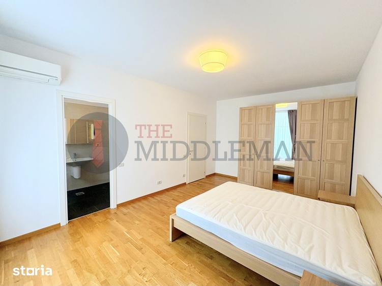 Apartament cu 4 camere decomandat în Pipera