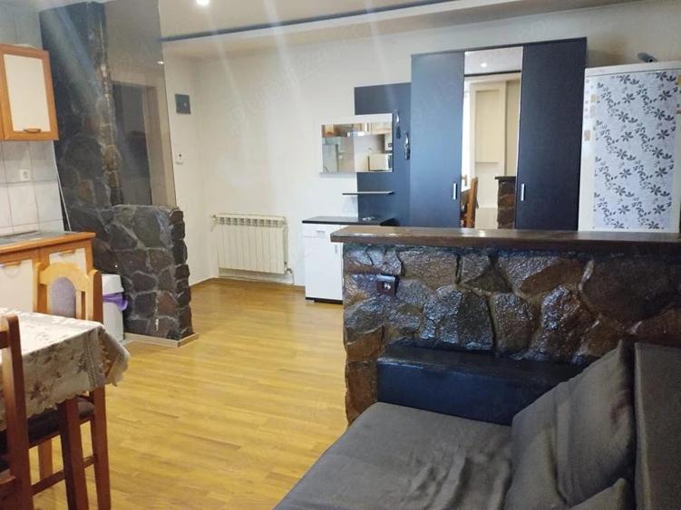 Apartament cu 2 camere semidecomandat în Florești