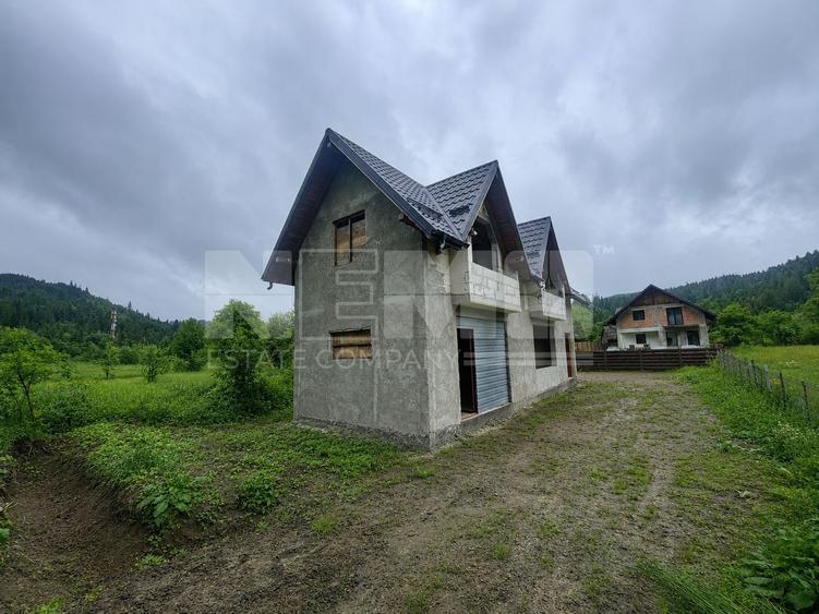 Casă individuală cu 2 camere cu Canalizare în Sucevița