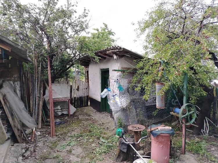 Casă cu 4 camere cu Teren 1500 Mp în Ulmu