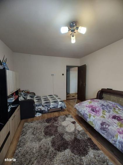 Apartament cu 2 camere decomandat în Deve
