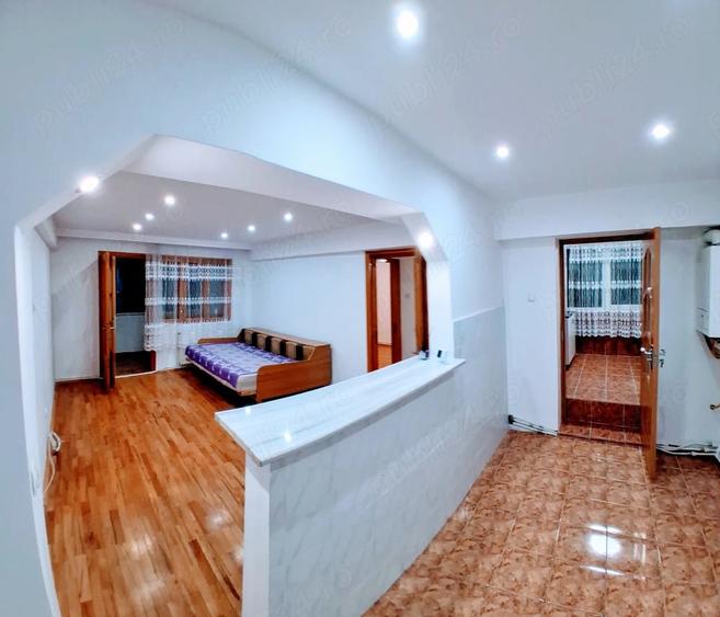Apartament cu 3 camere decomandat în Fălticeni
