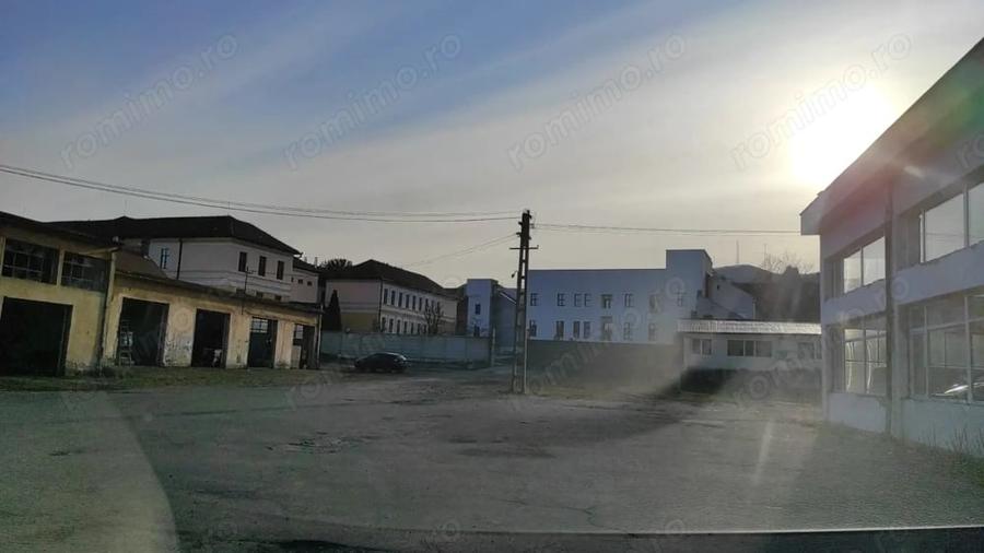 Teren de 3929 mp, în Cetate