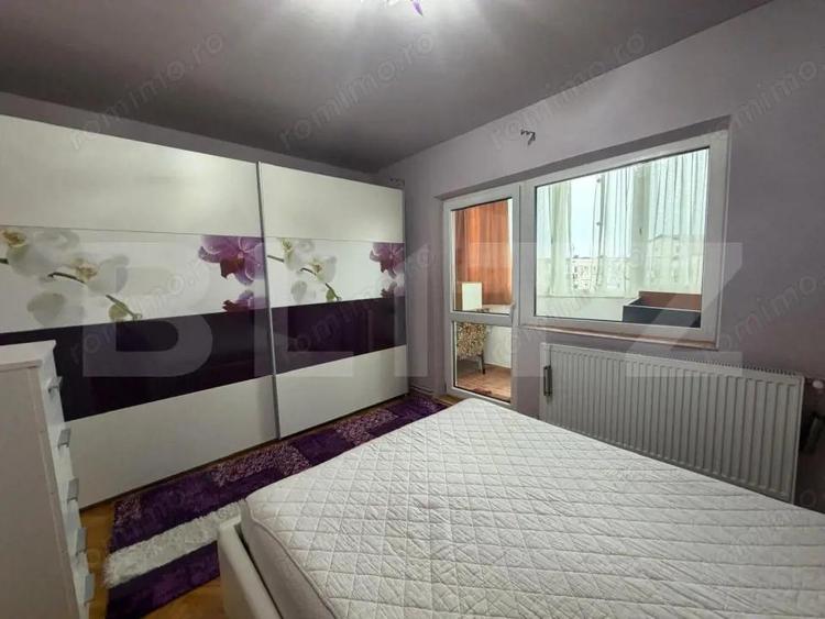 Apartament cu 3 camere decomandat în Girocului