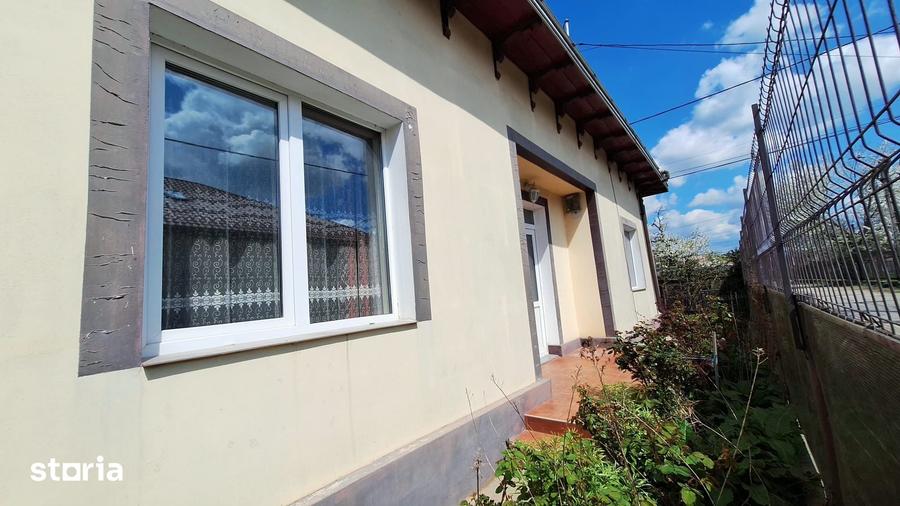 Casă cu 3 camere cu Teren 500 Mp în CFR