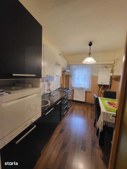 Apartament cu 3 camere decomandat în Central