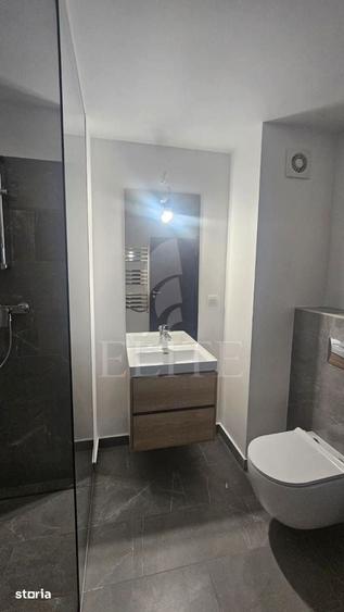 Apartament cu 3 camere semidecomandat în Iris