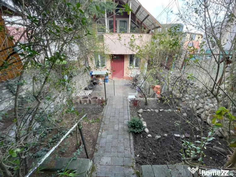 Casă cu 7 camere cu Teren 223 Mp în Hașdeu