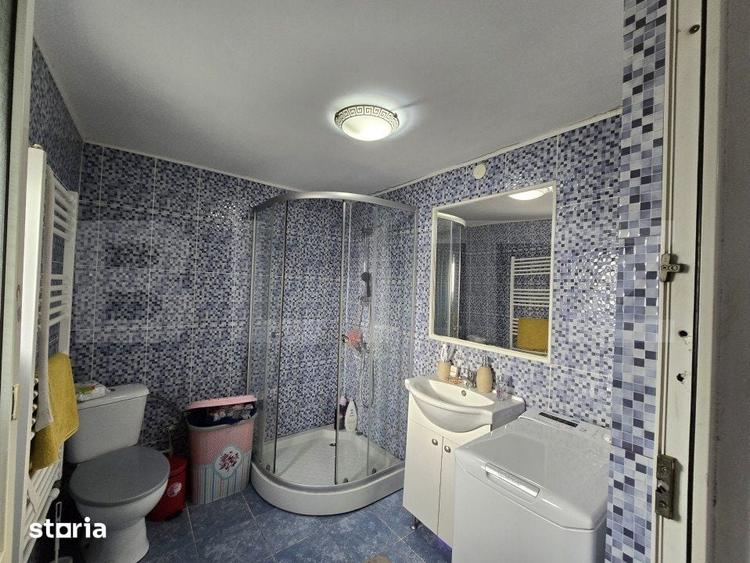 Casă cu 9 camere cu Teren 392 Mp în Turda