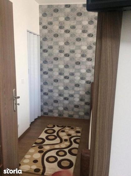 Apartament cu 3 camere, mobilat în Bariera Vâlcii