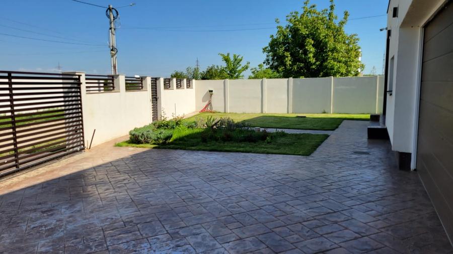 Casă individuală cu 4 camere cu Teren 750 Mp în Balotești
