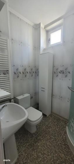 Casă cu 4 camere cu Teren 250 Mp în Sub Arini
