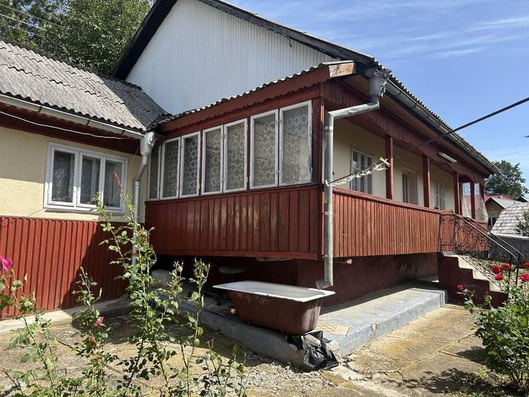 Casă cu 2 camere în Comănești