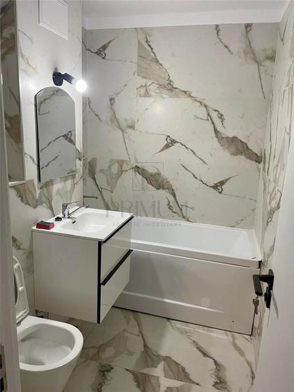 Apartament cu 2 camere decomandat în Soarelui