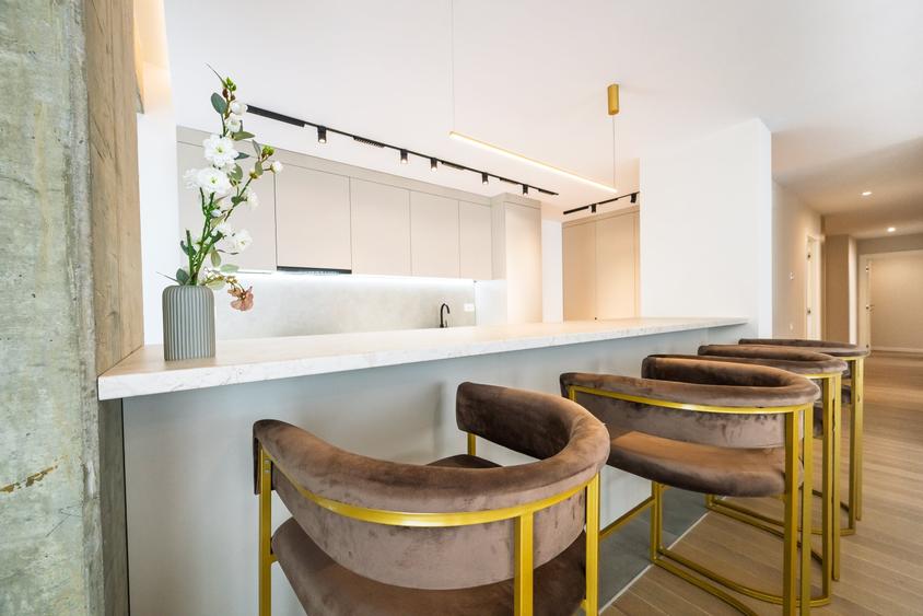 Apartament cu 4 camere în Floreasca