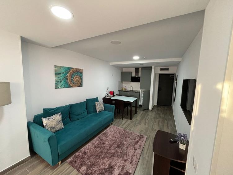 Apartament cu 2 camere semidecomandat în Sud