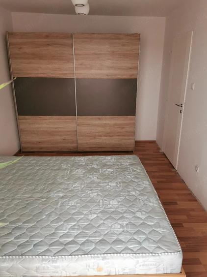 Apartament cu 2 camere semidecomandat în UMT