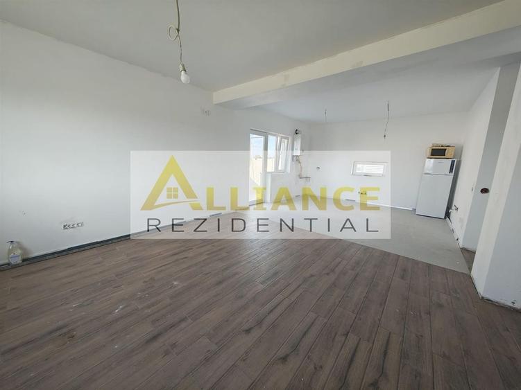 Casă individuală cu 3 camere decomandat cu Canalizare în Berceni