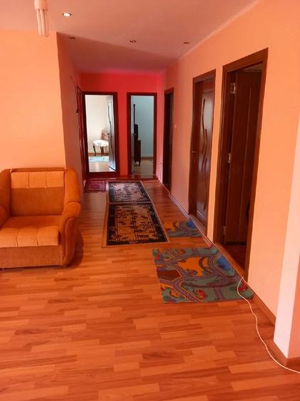 Casă cu Teren 1000 Mp în Mărunțișu