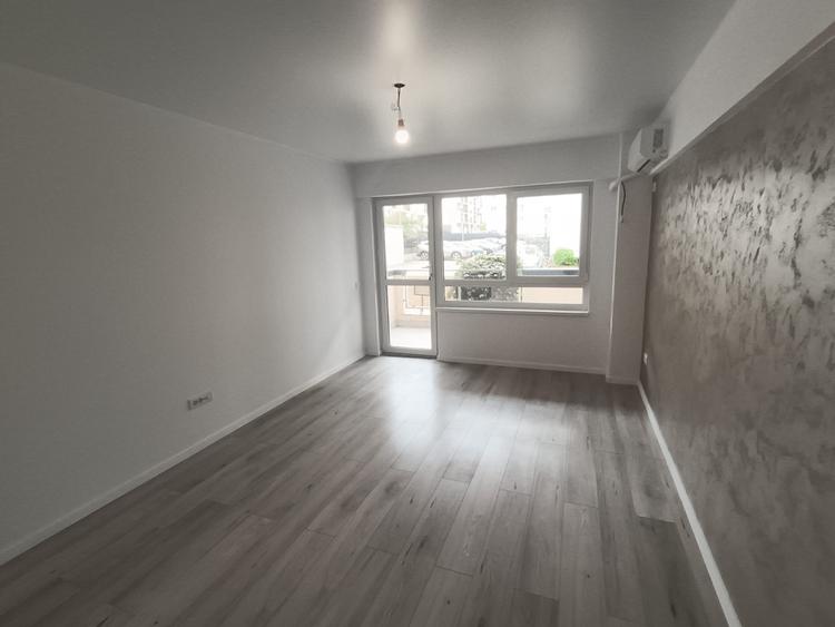 Apartament cu 3 camere decomandat în Popas Păcurari