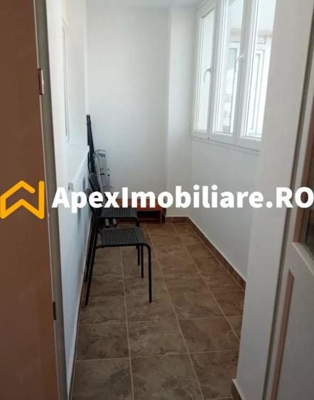 Apartament cu 3 camere decomandat în Calea Victoriei