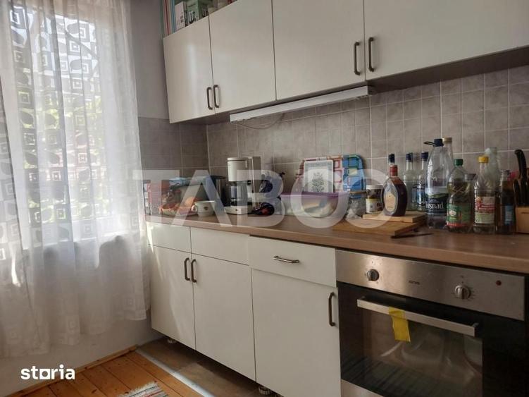 Casă cu 4 camere cu Teren 132 Mp în Central