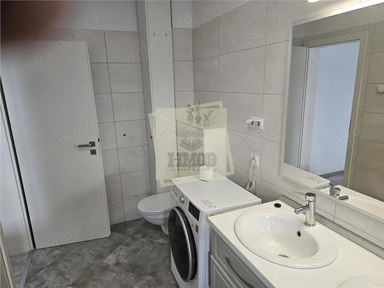 Apartament cu 4 camere, mobilat în Central