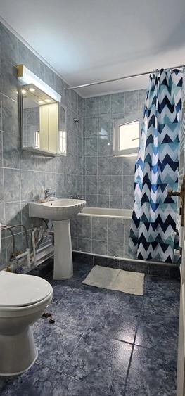 Apartament cu 2 camere decomandat în Casa de Cultură