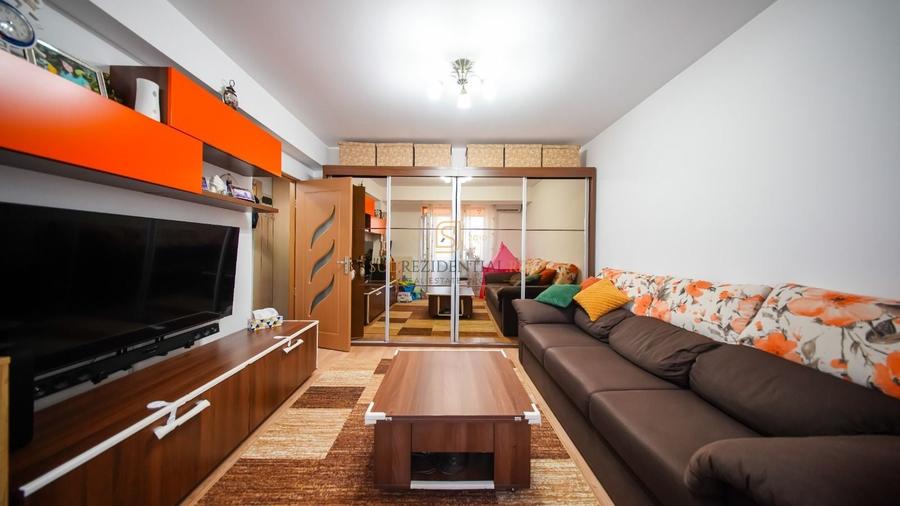 Apartament cu 2 camere, mobilat în Sud