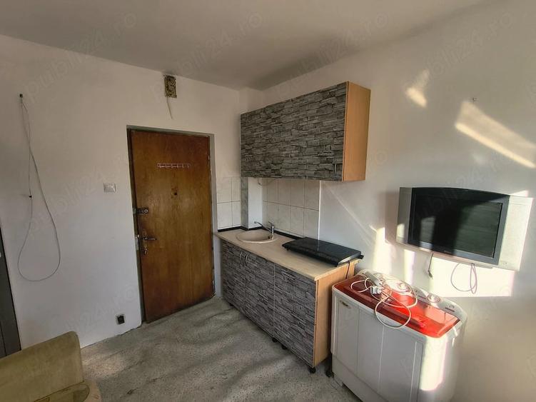 Garsonieră decomandată în Astra