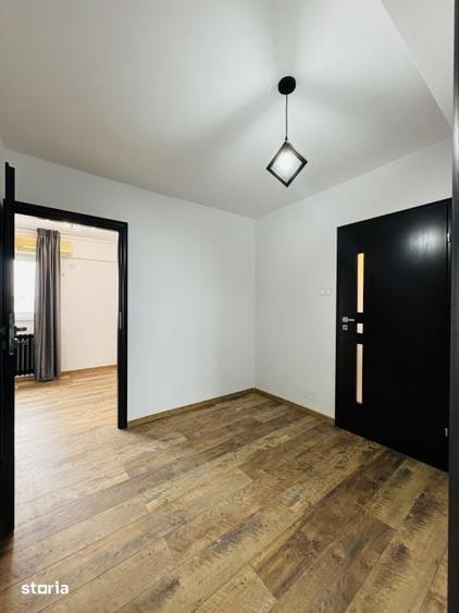 Apartament cu 3 camere semidecomandat în Vatra Luminoasă