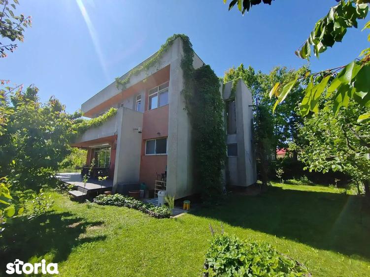 Casă cu 3 camere decomandat cu Teren 830 Mp în Corbeanca