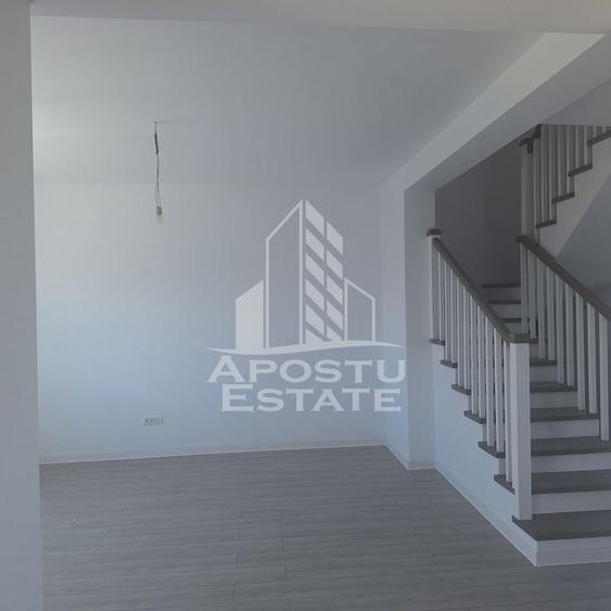 Casă cu 4 camere cu Teren 300 Mp în Bucovăț (Remetea Mare)