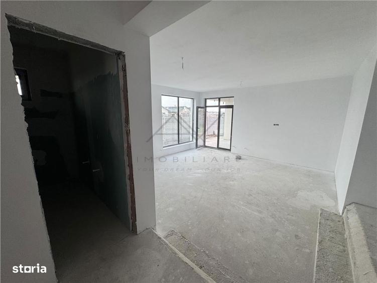 Casă cu 7 camere cu Canalizare în Ciorogârla
