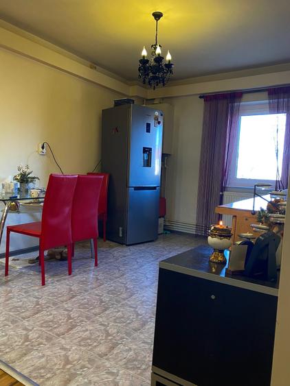 Apartament cu 2 camere decomandat în Exterior Vest