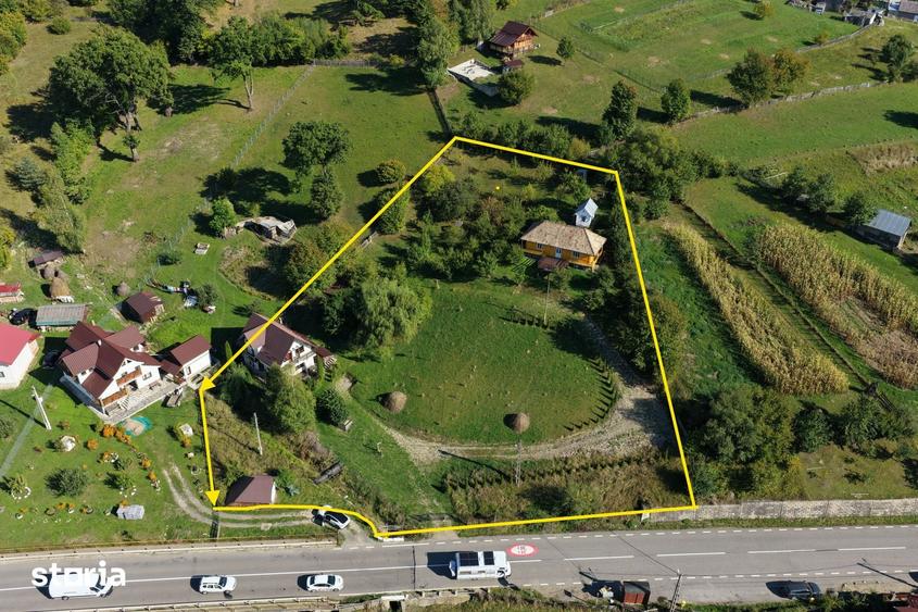 Casă cu 5 camere cu Teren 4258 Mp în Hangu