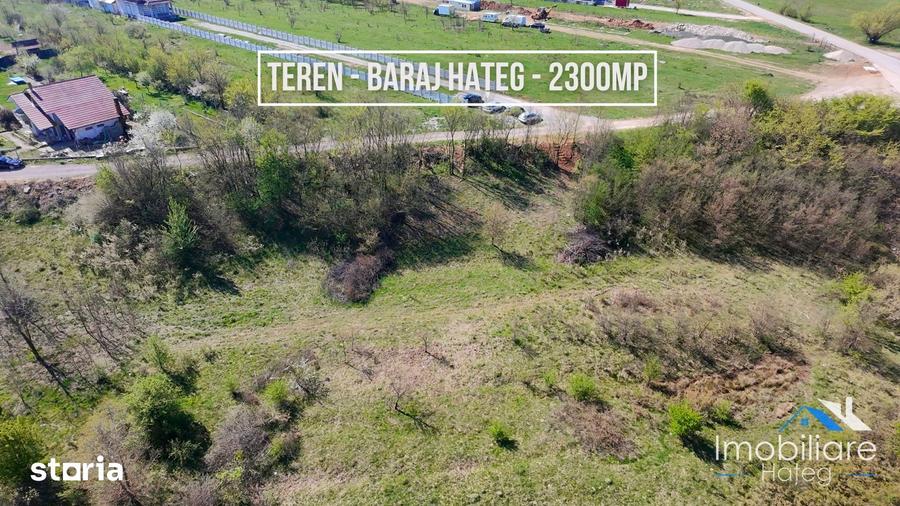 Teren de 2300 mp, în Central