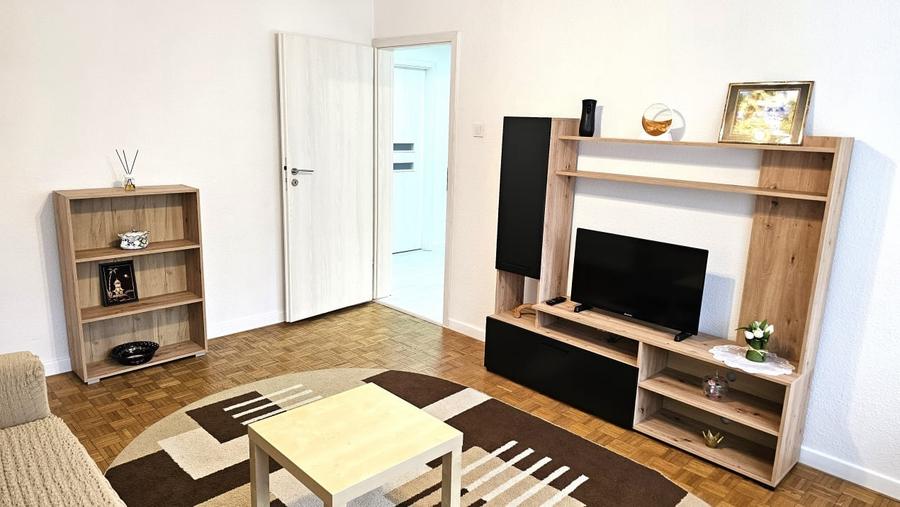 Apartament cu 2 camere decomandat, mobilat în Giurgiului